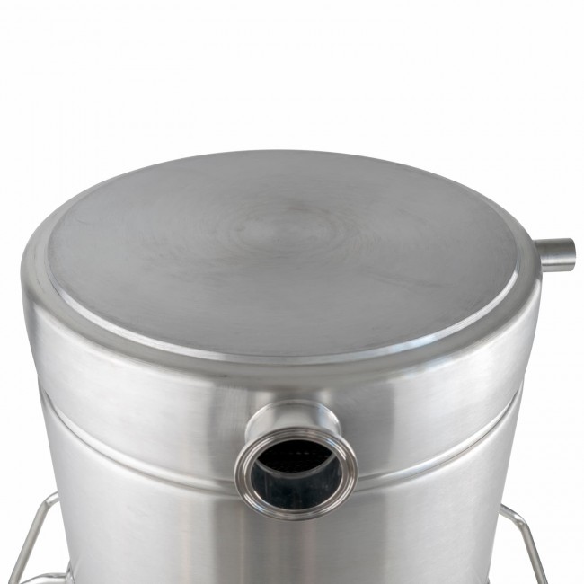 Куб 50 л с зиговкой, отвод ВР 3/4, штуцер Clamp 2,0", тройное дно 40*40 с купол.крышкой 