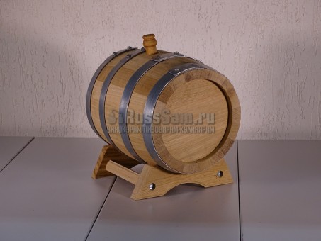 Дубовая бочка 5 л. "Профи" на подставке  Дубовая бочка 5 л. "Профи" на подставке